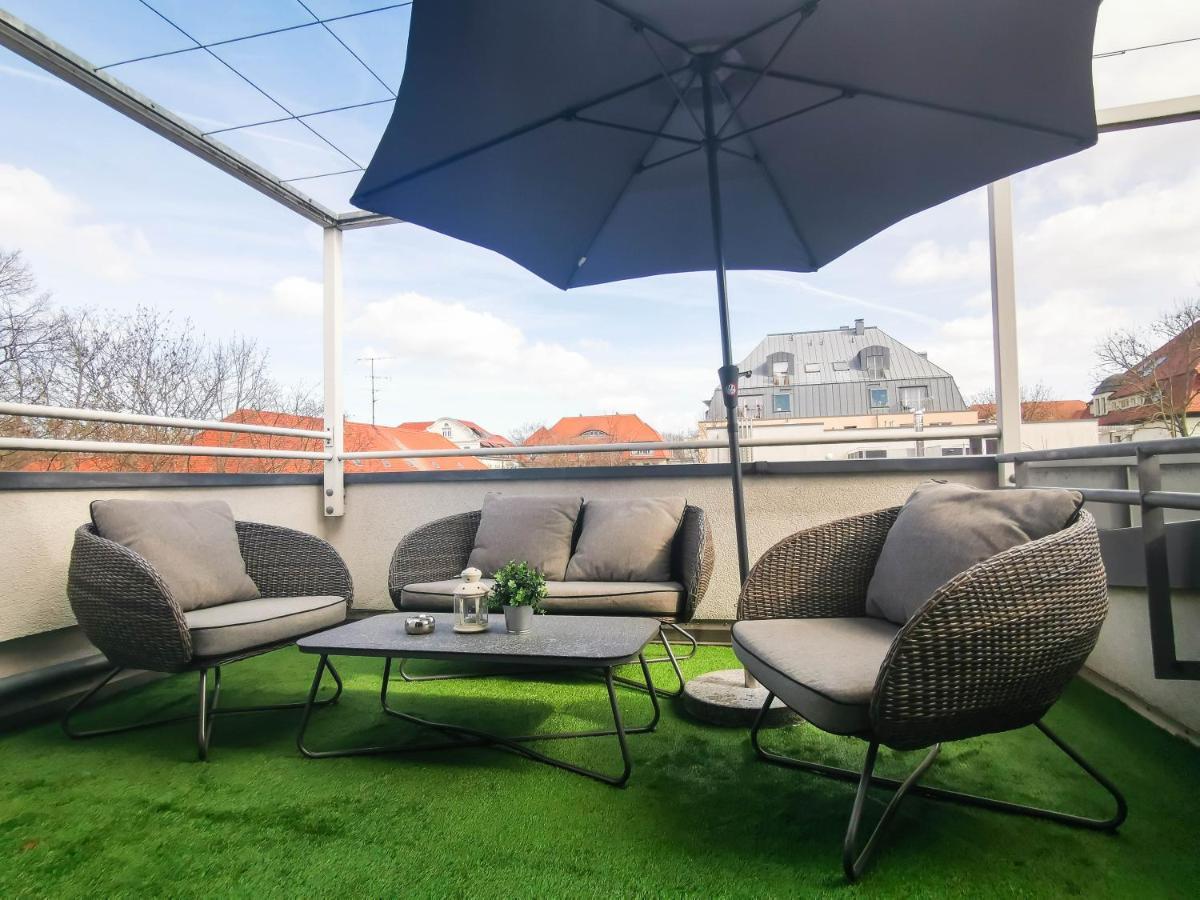 Apartment Residenz Goethe Mit Whirlpool Und 2 Dachterrassen Leipzig
